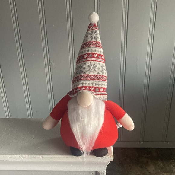 NWT- 16” Adorable Red- White, Red & Gray ❄️ Hat- Holiday Gnome Decoration - Picture 14 of 16